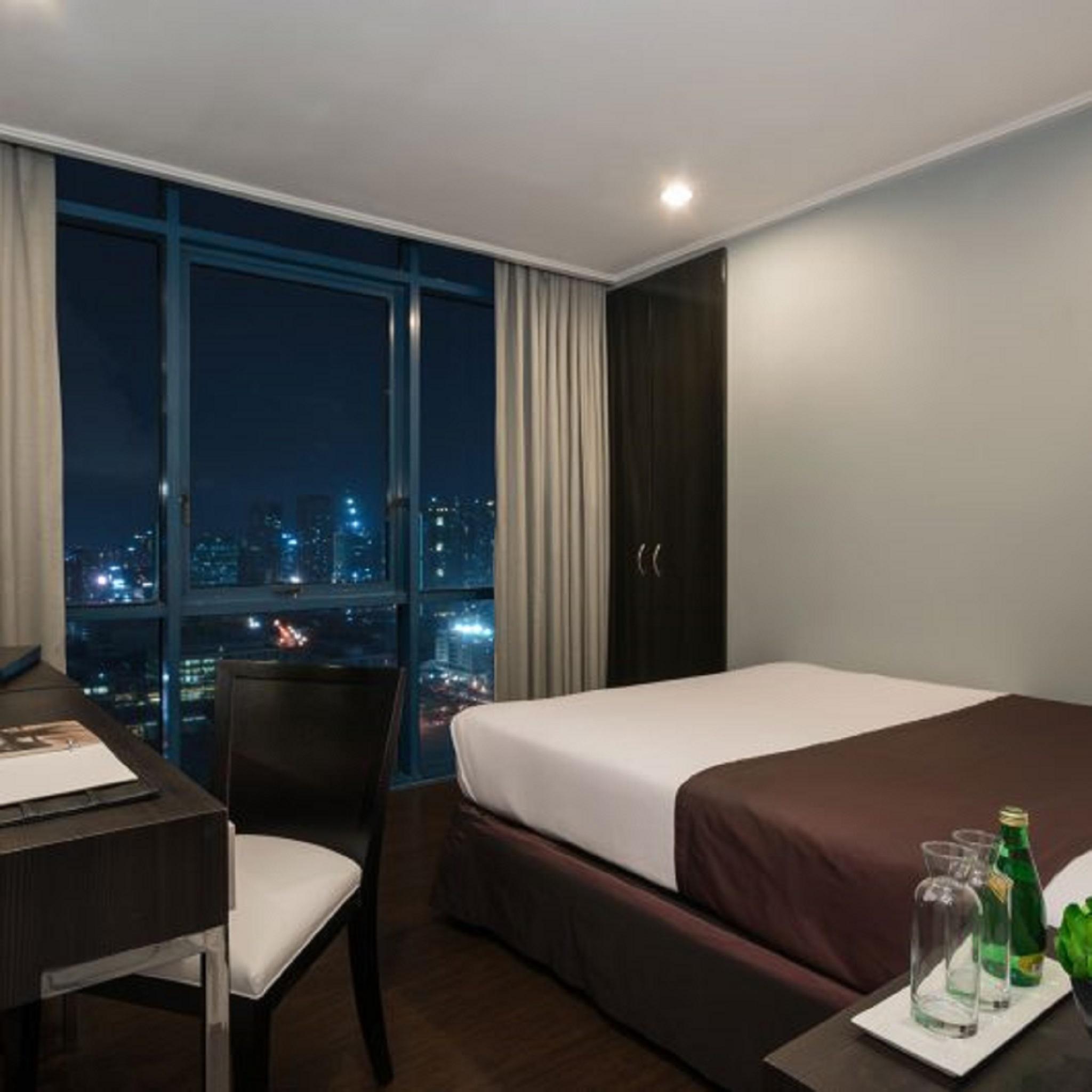 Astoria Plaza Hotel Pasig City Exterior foto