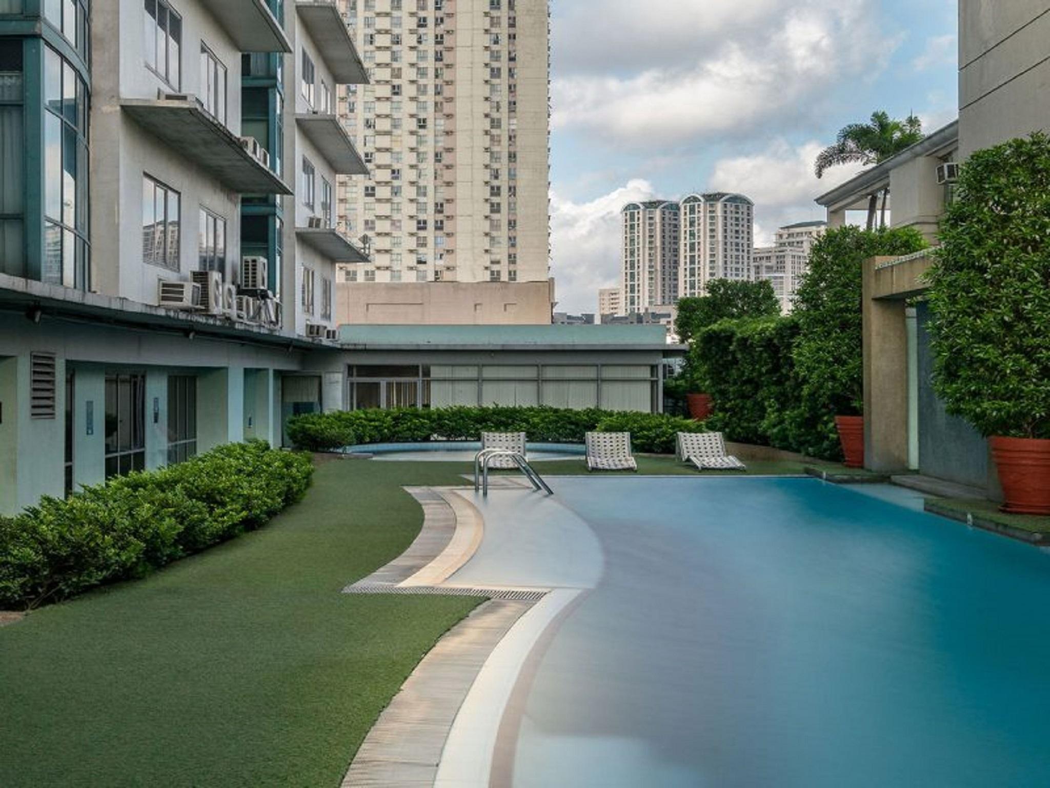 Astoria Plaza Hotel Pasig City Exterior foto
