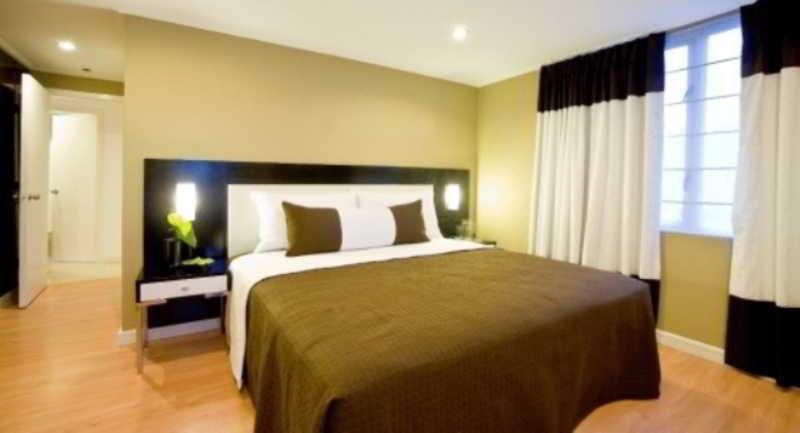 Astoria Plaza Hotel Pasig City Exterior foto